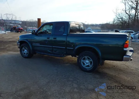 2001 Toyota Tundra Ltd V8 from USA, damaged, VIN 5TBBT48191S176718